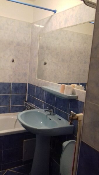 Titan, Liviu Rebreanu, 1 minut metroul Titan, apartament 2 camere, etaj 4/10.